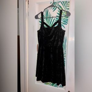 Forever 21 Velour Cut Out Dress Size Small